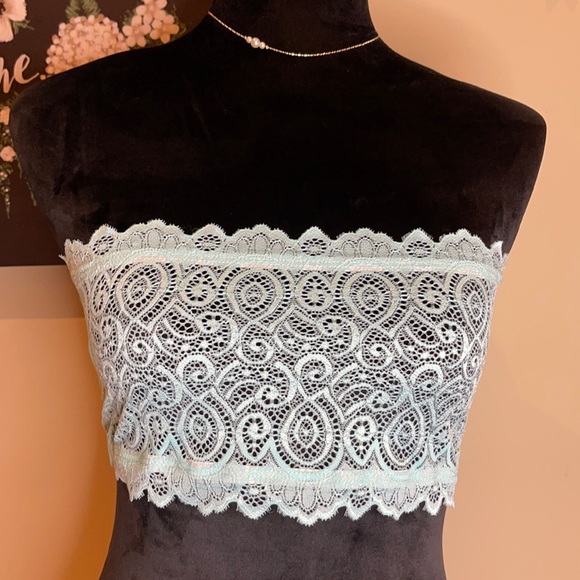 Free People Seamless Lace Bandeau NWT - Picture 3 of 7
